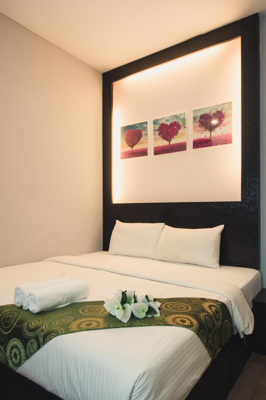 Hotel Ciq @ Wong Ah Fook Johor Bahru Esterno foto
