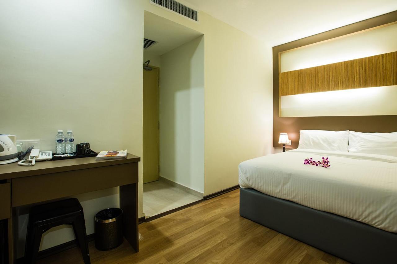 Hotel Ciq @ Wong Ah Fook Johor Bahru Esterno foto