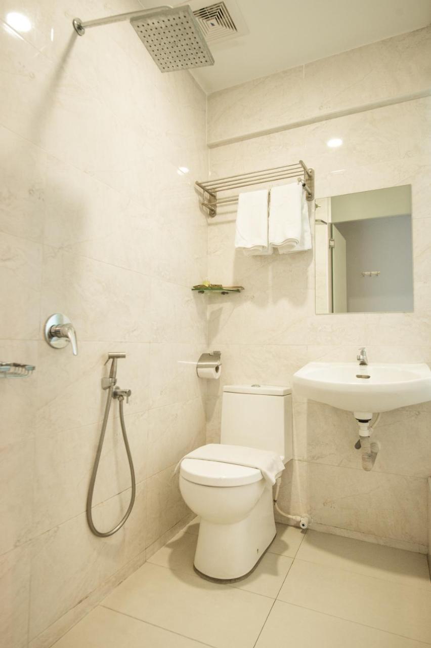 Hotel Ciq @ Wong Ah Fook Johor Bahru Esterno foto