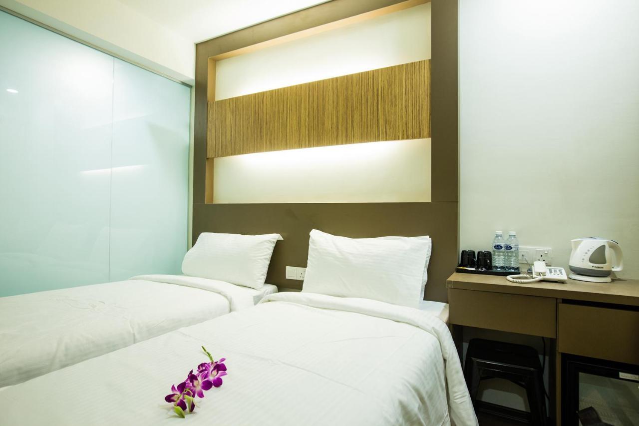 Hotel Ciq @ Wong Ah Fook Johor Bahru Esterno foto